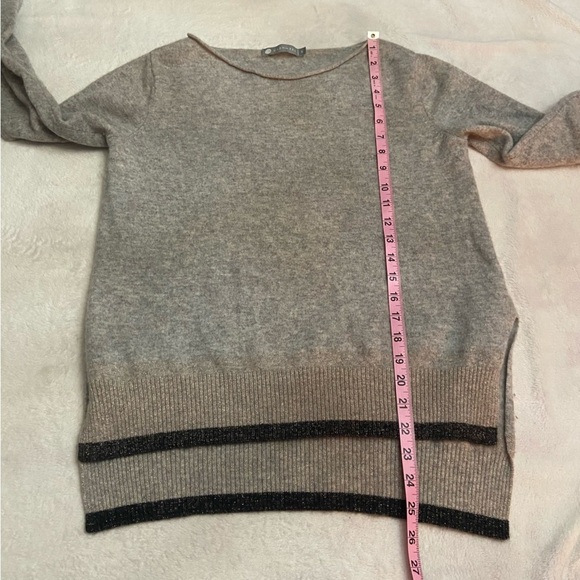 In cashmere Metallic Hi Low Hem Sweater 28208 - Picture 3 of 9